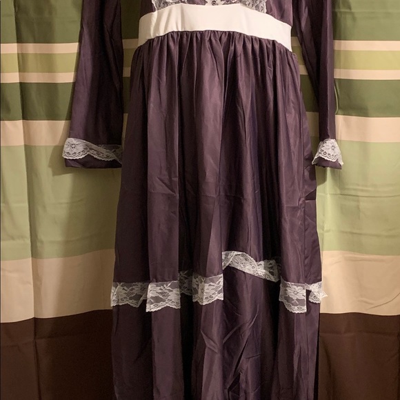 Purple floor-length Prairie dress - Picture 2 of 4